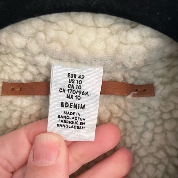 HM Sherpa Line Oversized Denim Jacket - Picture 3 of 6